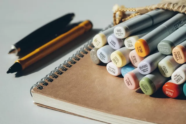 art, creativity, drawing, colored, pencils, design, creative, modern, symbol, color, style, close up, tools, artistic, notebook, sketchbook, sketchbook, sketchbook, sketchbook, sketchbook, sketchbook. Branding agencies commercial contracts: the 8 clauses to settle