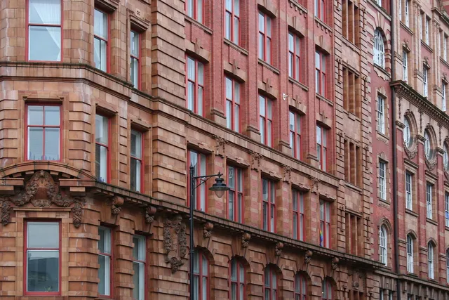 old, building, historical, red, brick, architecture, facade, manchester, uk, window, city, street, manchester, manchester, manchester, manchester, manchester. Branding for Manchester startups: budgets and review checks
